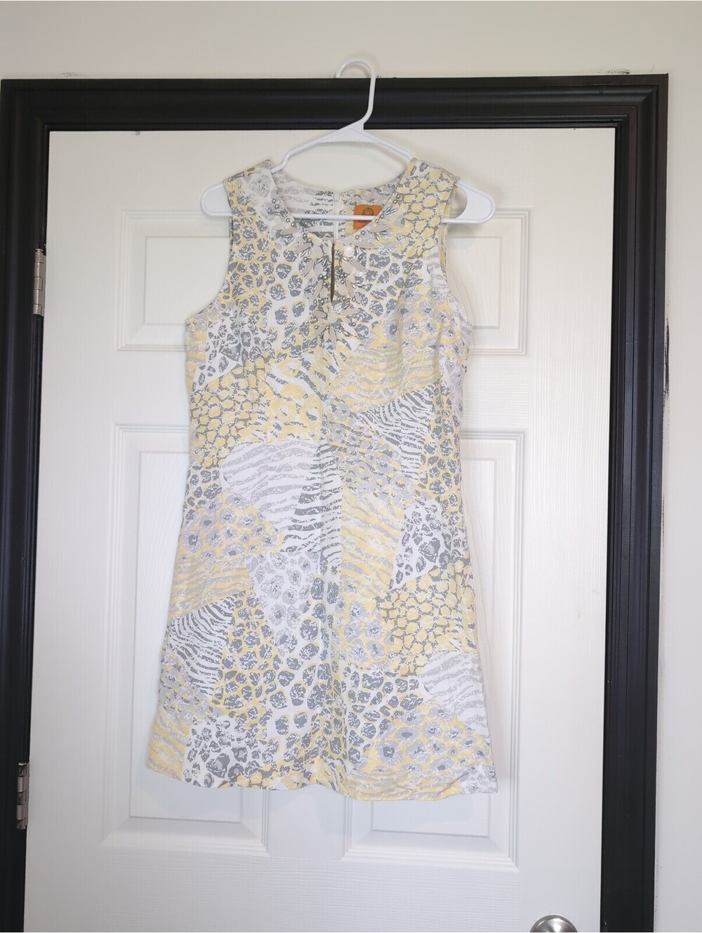 Size 8 P beaded linen blend yellow and gray animal print dress